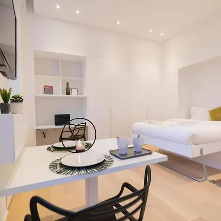 Fischer A La Petrusse 303