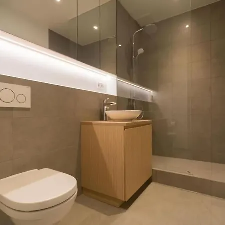 Fischer à La Pétrusse 303 *