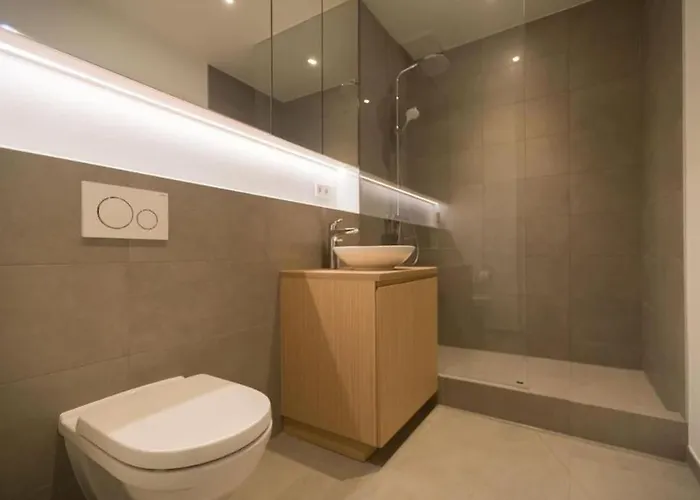 Fischer A La Petrusse 303 *